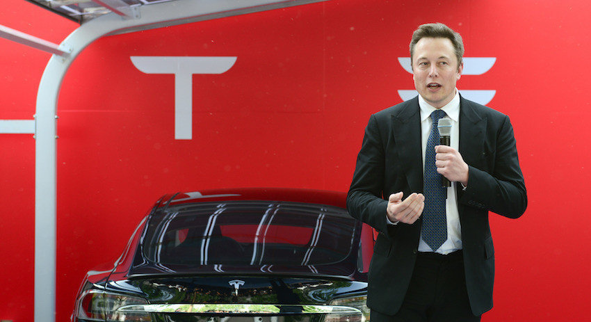 Маск передумал выкупать акции Tesla