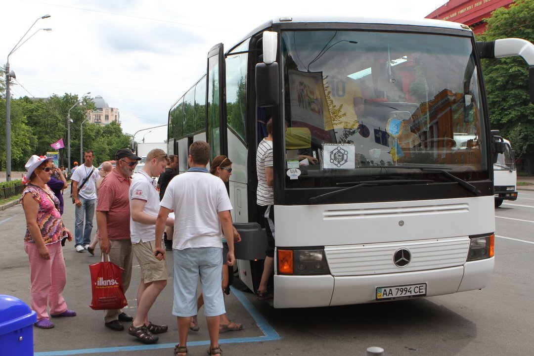 Через два года междугородние автобусы должны быть оснащены ремнями безопасности