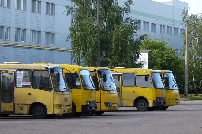 Треть общественного транспорта не имеет права выезжать на маршруты — Укртрансбезопасность