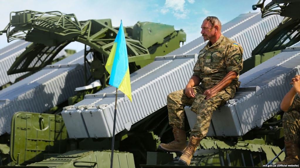 В День независимости на Донбассе погиб украинский военный, еще 4 получили ранения